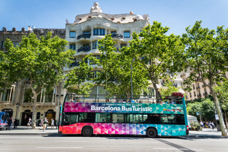 barcelona-hop-on-hop-off-bus